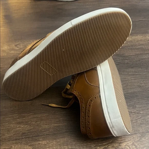 Elegant Tan Leather Derby Shoes - Picture 7 of 8